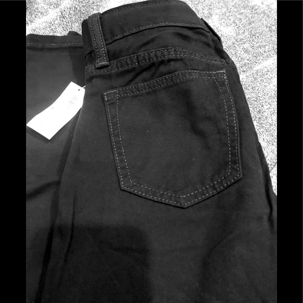 Brand new with tags. Old Navy black jeans. Size 8
